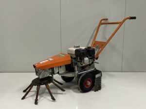 Onkruidborstelmachine onkruidverwijderaar op benzine