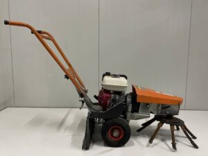 Onkruidborstelmachine onkruidverwijderaar op benzine