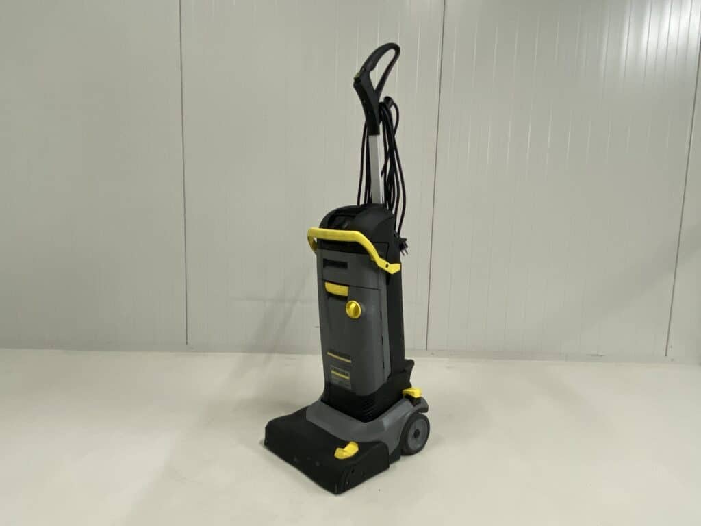 KARCHER SCHROBMACHINE BR 30/4 C 2015