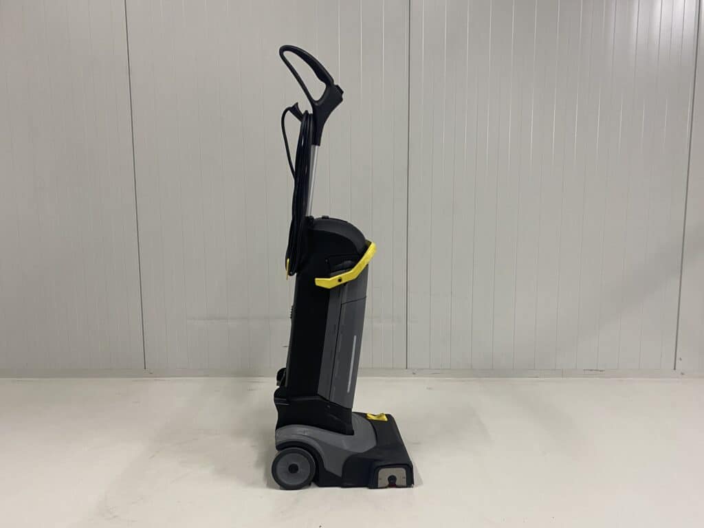 KARCHER SCHROBMACHINE BR 30/4 C 2015