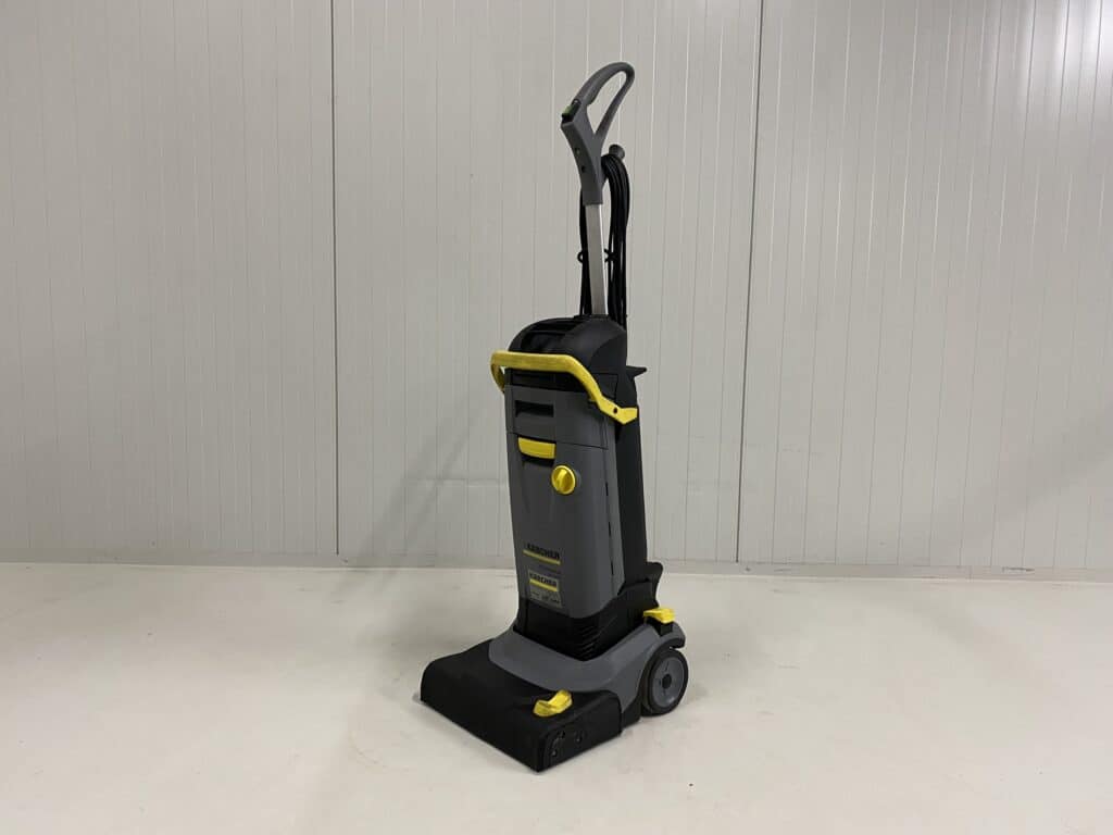 KARCHER SCHROBMACHINE BR 30/4 C 2019