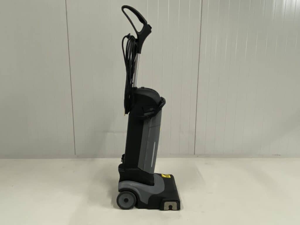KARCHER SCHROBMACHINE BR 30/4 C 2015
