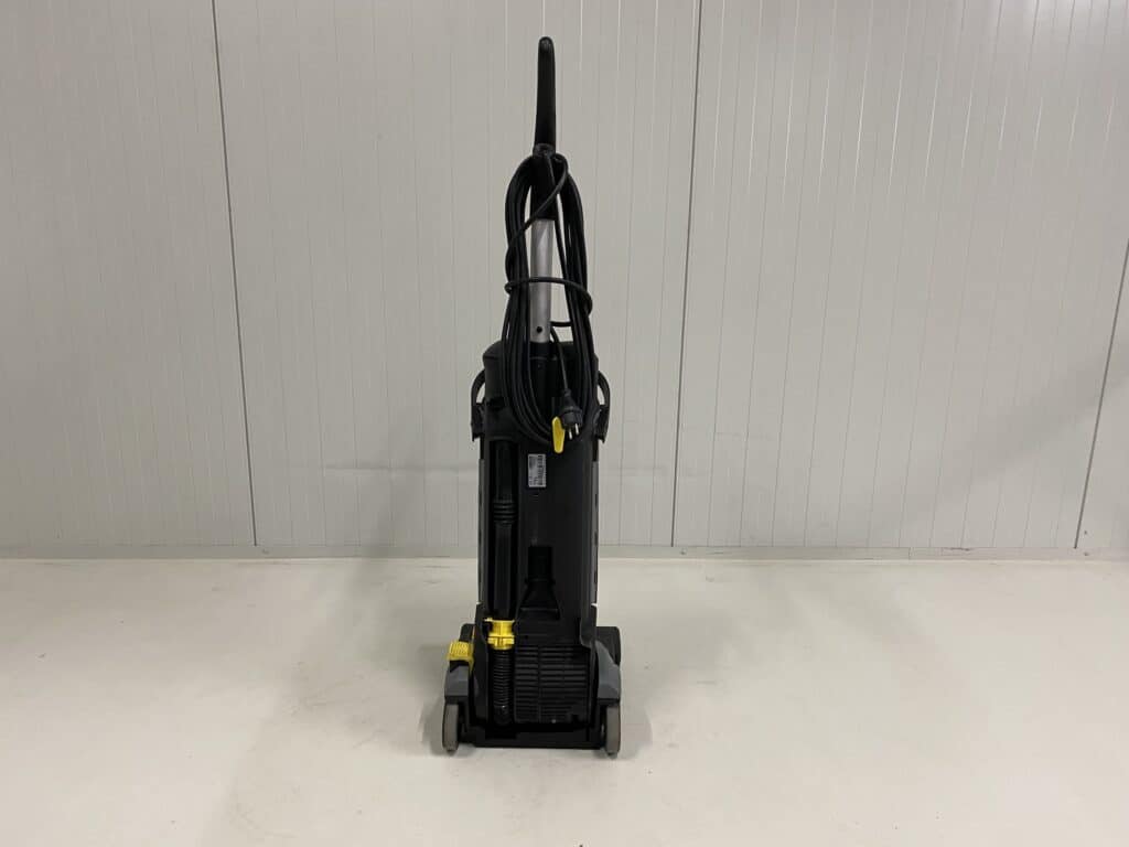KARCHER SCHROBMACHINE BR 30/4 C 2014