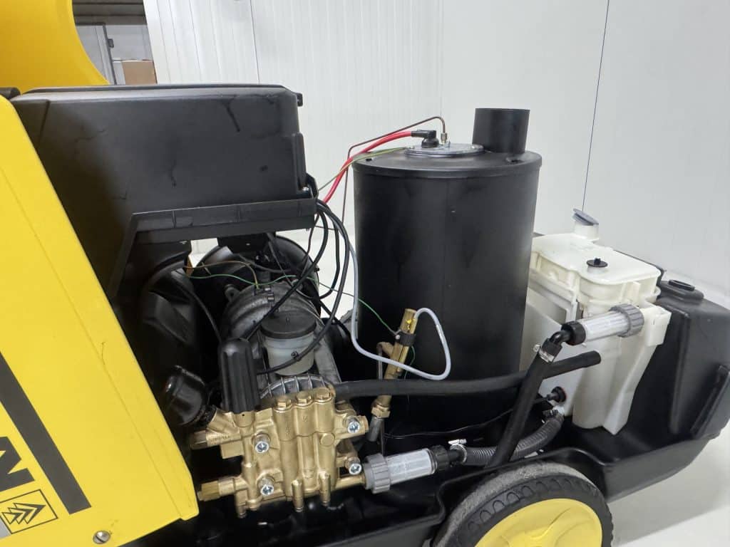 KARCHER HDS 850-4 M WARMWATER HOGEDRUKREINIGER 400V