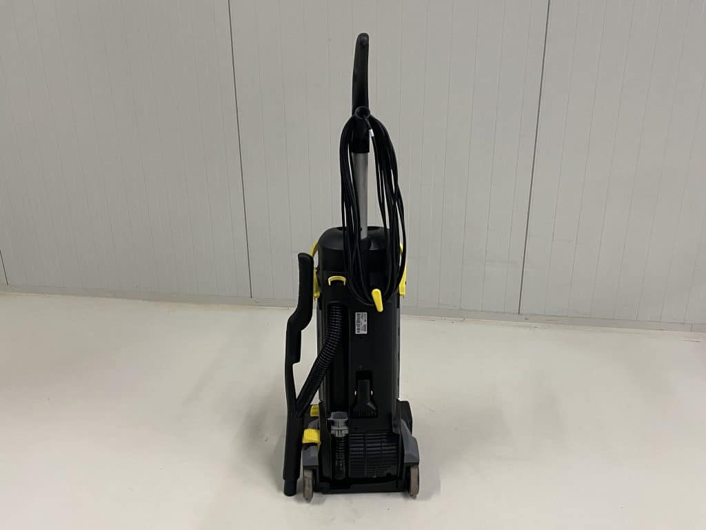KARCHER SCHROBMACHINE BR 30/4 C Adv
