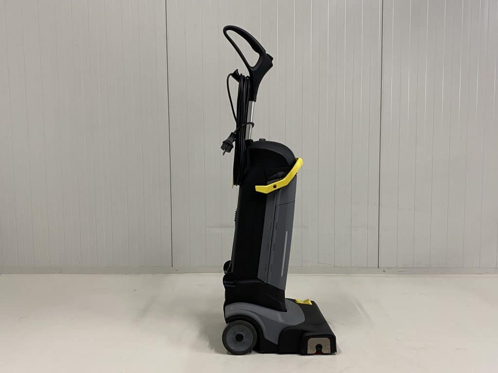 KARCHER SCHROBMACHINE BR 30/4 C 2021