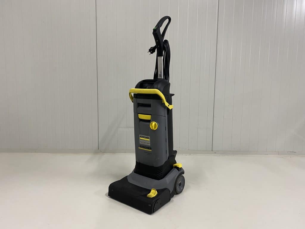 KARCHER SCHROBMACHINE BR 30/4 C 2022