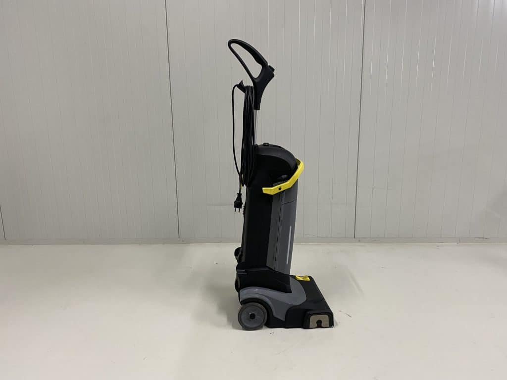 KARCHER SCHROBMACHINE BR 30/4 C 2022