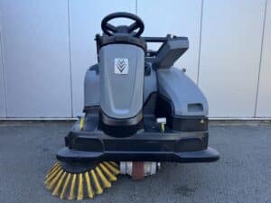 KARCHER Veeg-/zuigmachine KM 105/110 R Bp Pack + sikkelzijbezem