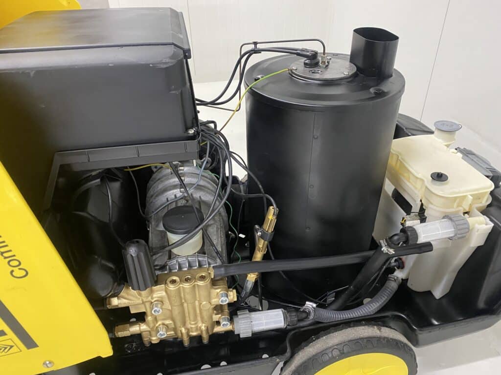 KARCHER HDS 850-4 M WARMWATER HOGEDRUKREINIGER 400V