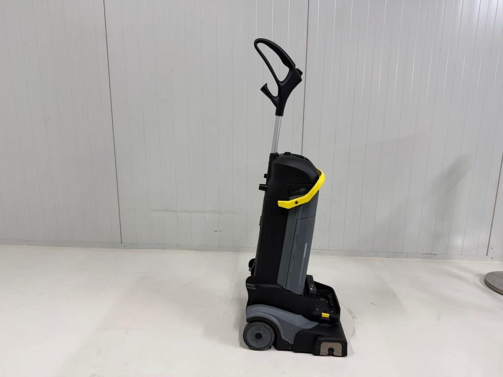 KARCHER SCHROB-/ ZUIGMACHINE BR 30/4 C Bp
